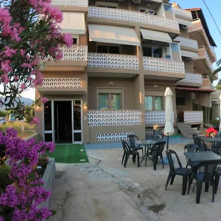 Apartment Mini House *